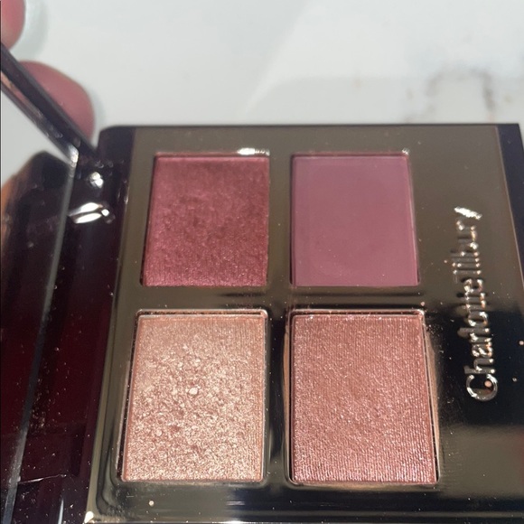 Charlotte Tilbury Luxury Eyeshadow Palette - Mesmerising Maroon - Picture 7 of 7